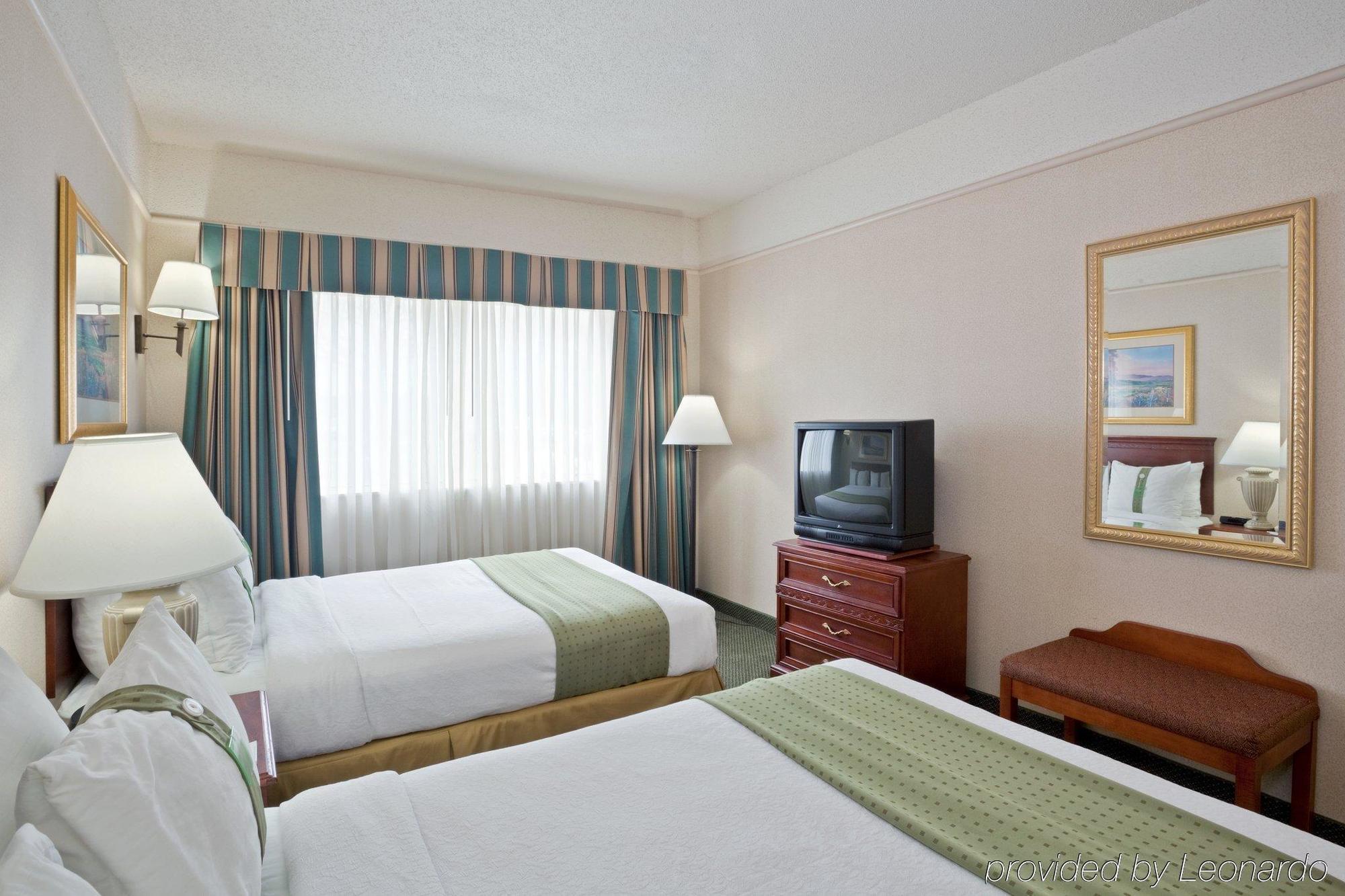 Holiday Inn Hotel & Suites Overland Park-West, An Ihg Hotel Ngoại thất bức ảnh
